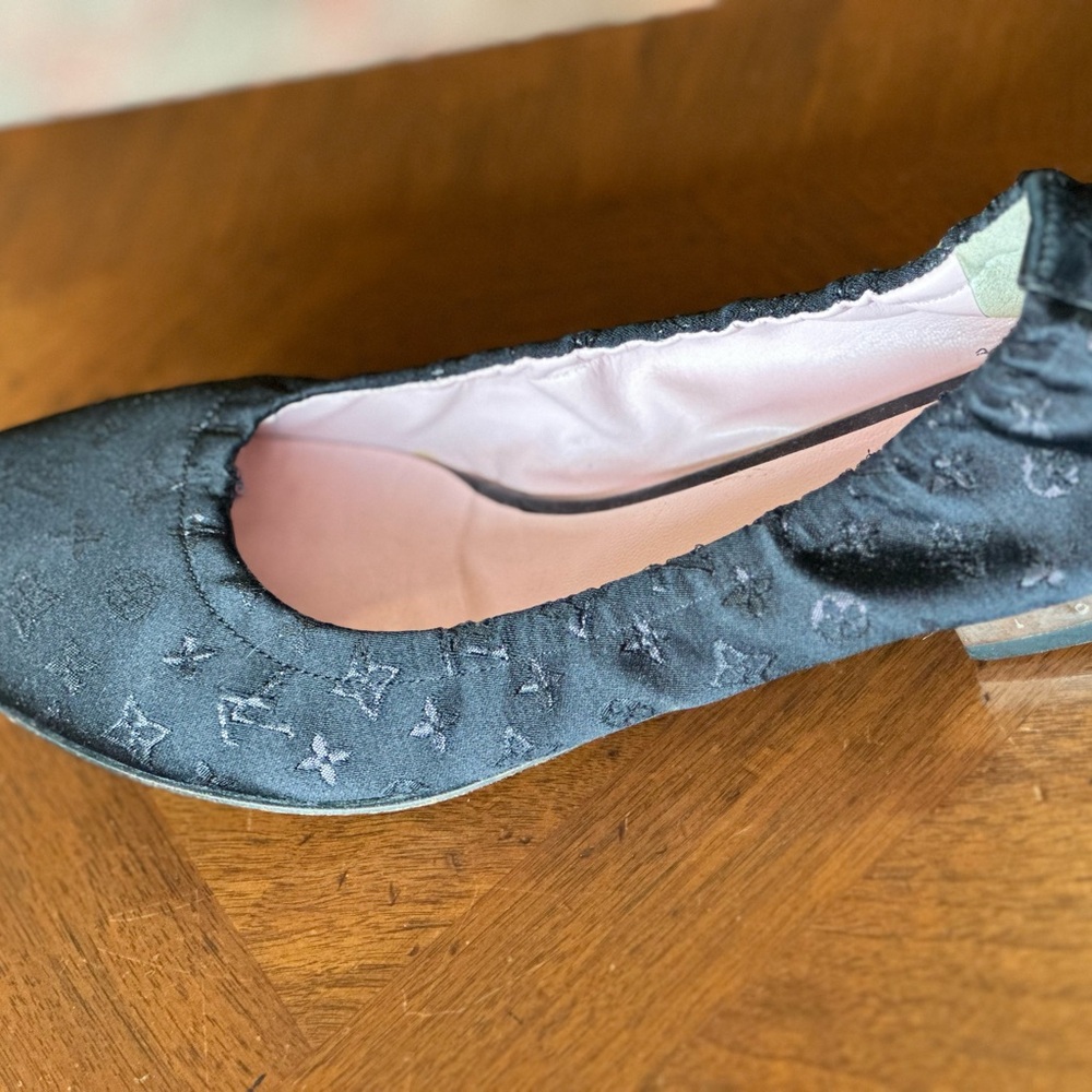Genuine black Louis Vuitton Ballerina Flats. - Picture 4 of 5